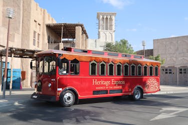Традиционная экскурсия на троллейбусе по Дубаю